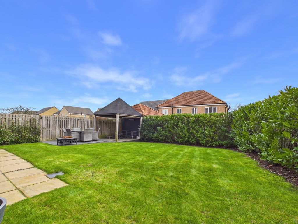 Property photo 3 of 43 4873798