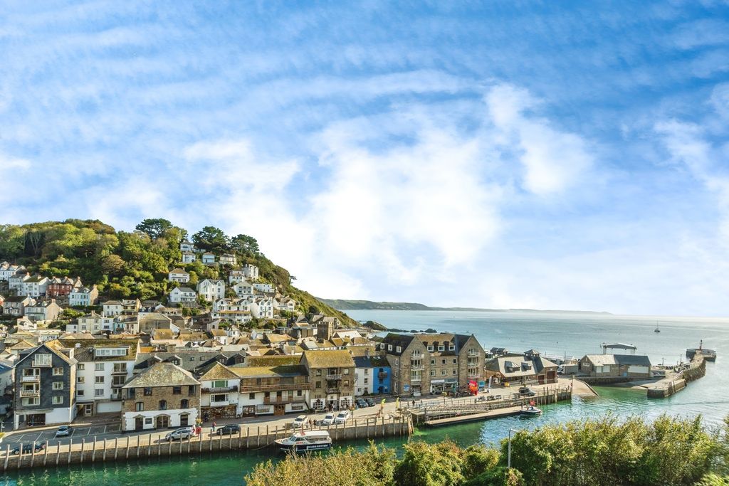 Property photo 2 of 17 Aspect From Grounds