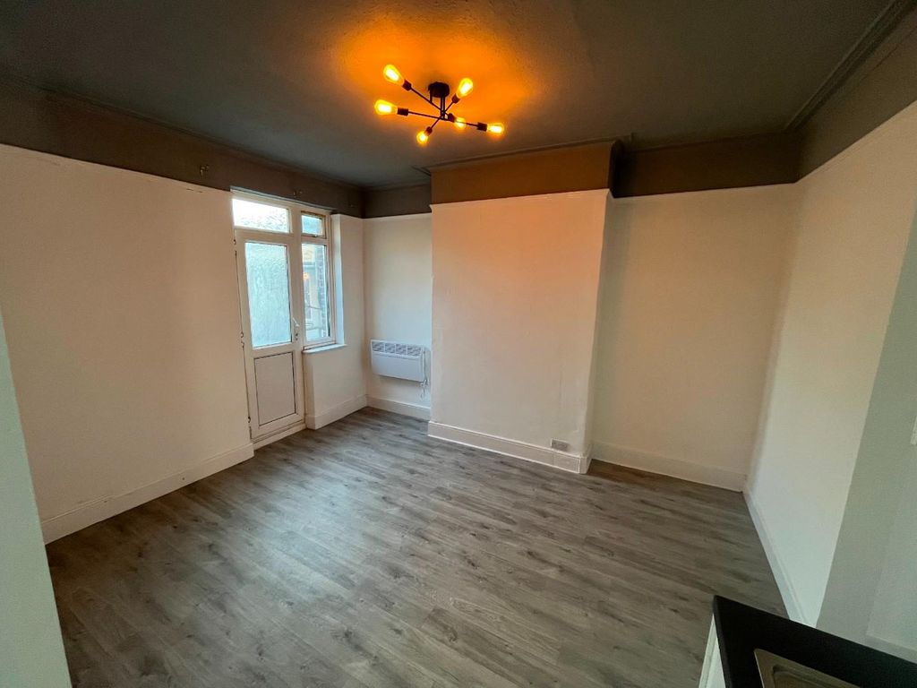 Property photo 1 of 6 1802.Jpg