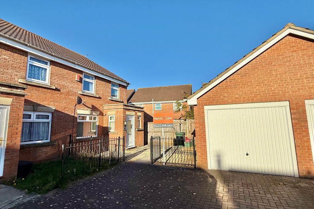 Property photo 1 of 16 House &amp; Garage