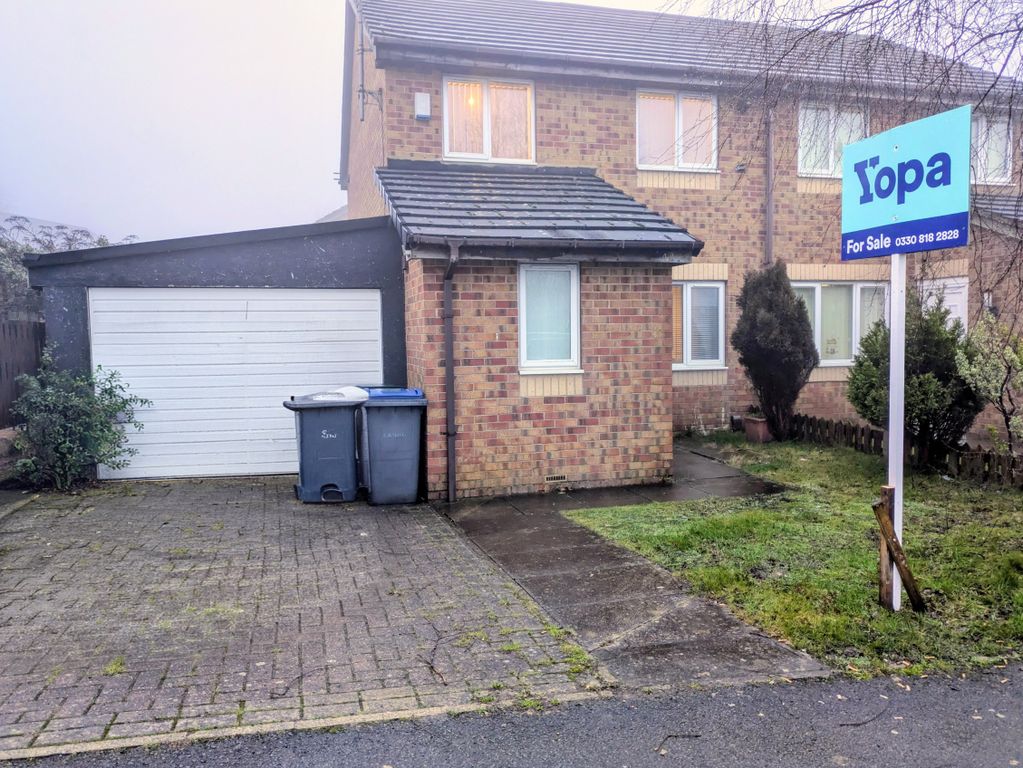 Property photo 2 of 20 1000035528