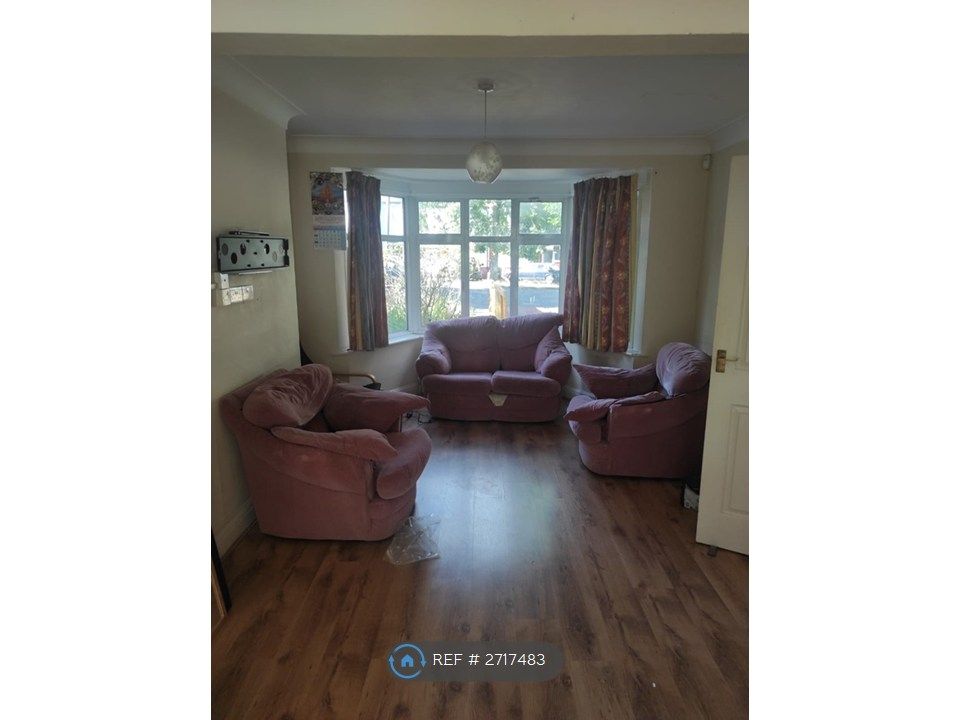 Property photo 3 of 7