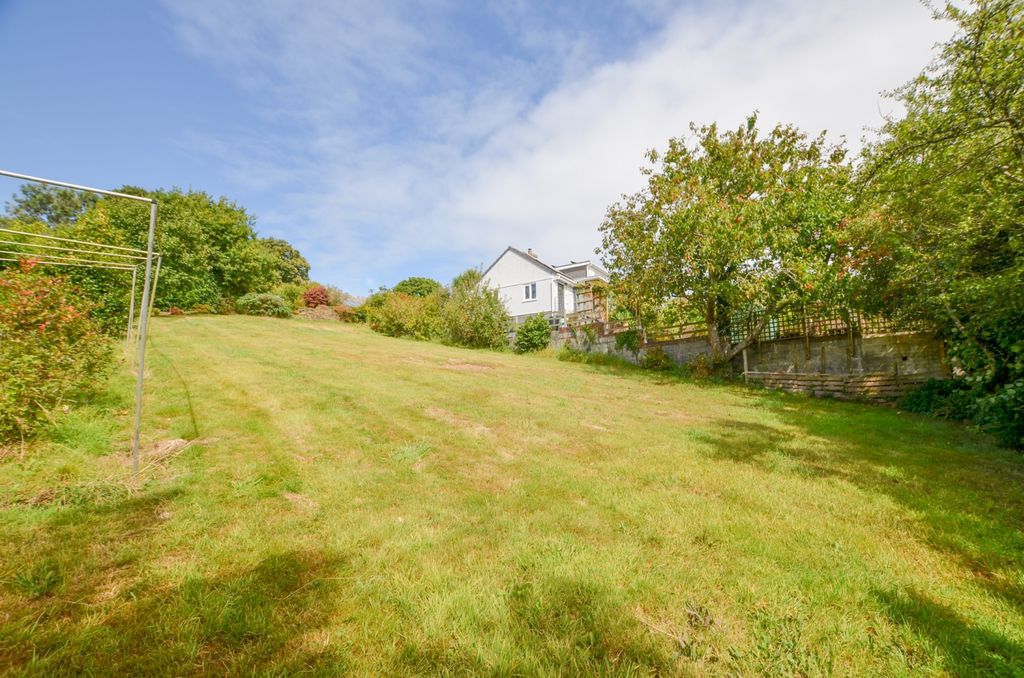 Property photo 3 of 4 Watermeadows Tps 01208 74182-06