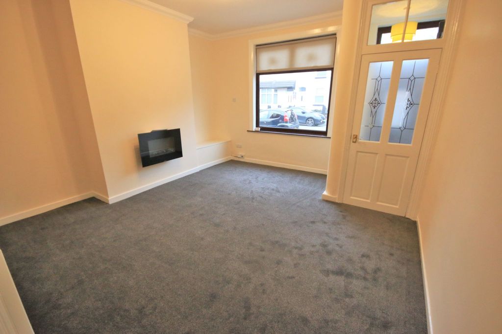 Property photo 2 of 10 Photograph 2