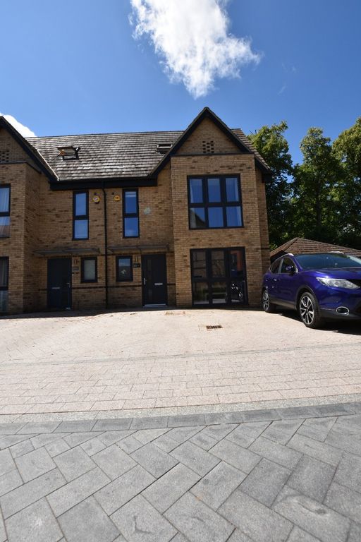 Property photo 1 of 21