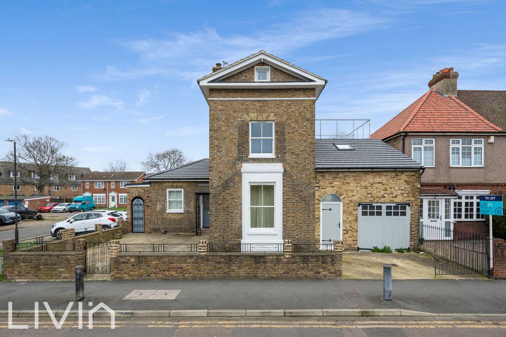 Property photo 2 of 16 Commonside East, 17-42