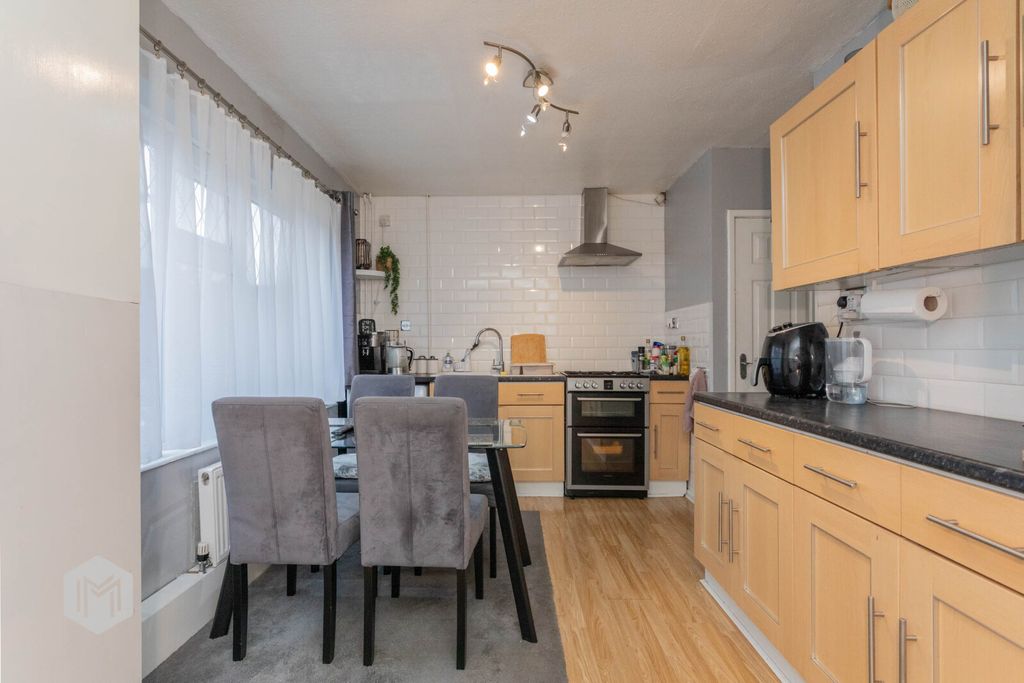 Property photo 3 of 27 Picture No. 08