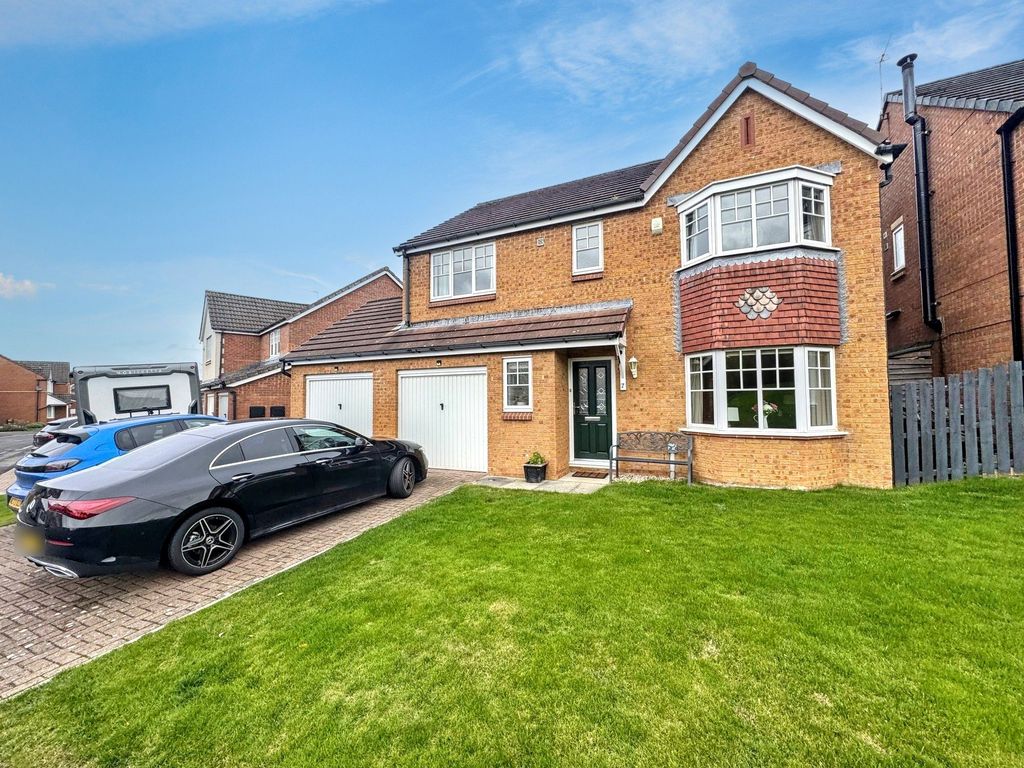 Property photo 1 of 32