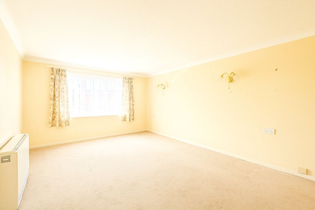Property photo 3 of 9 Picture No. 23