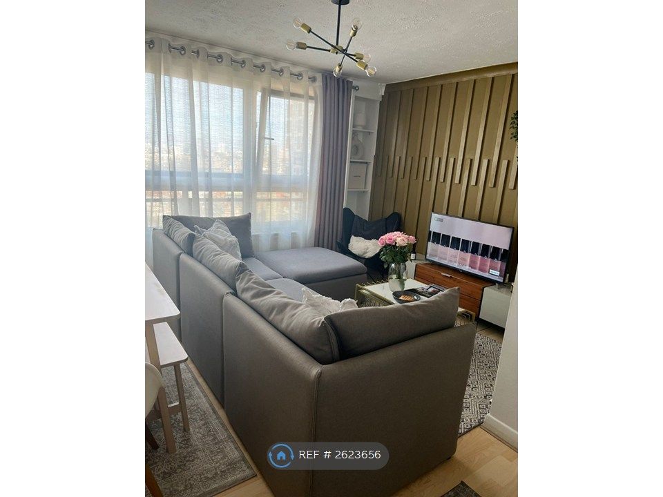 Property photo 2 of 21