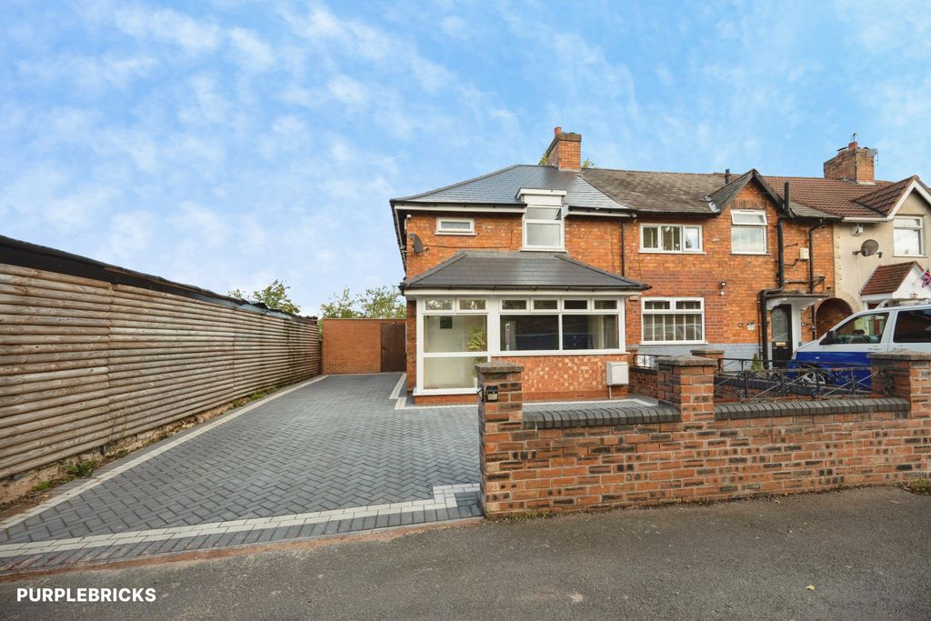 Property photo 2 of 30