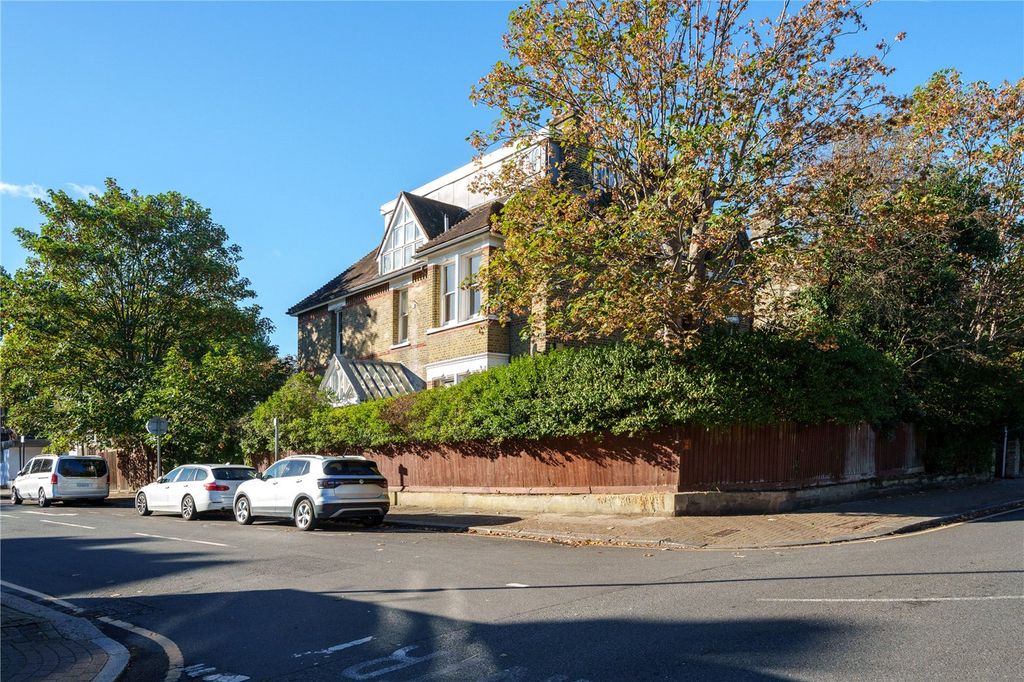 Property photo 1 of 10 Picture No. 12