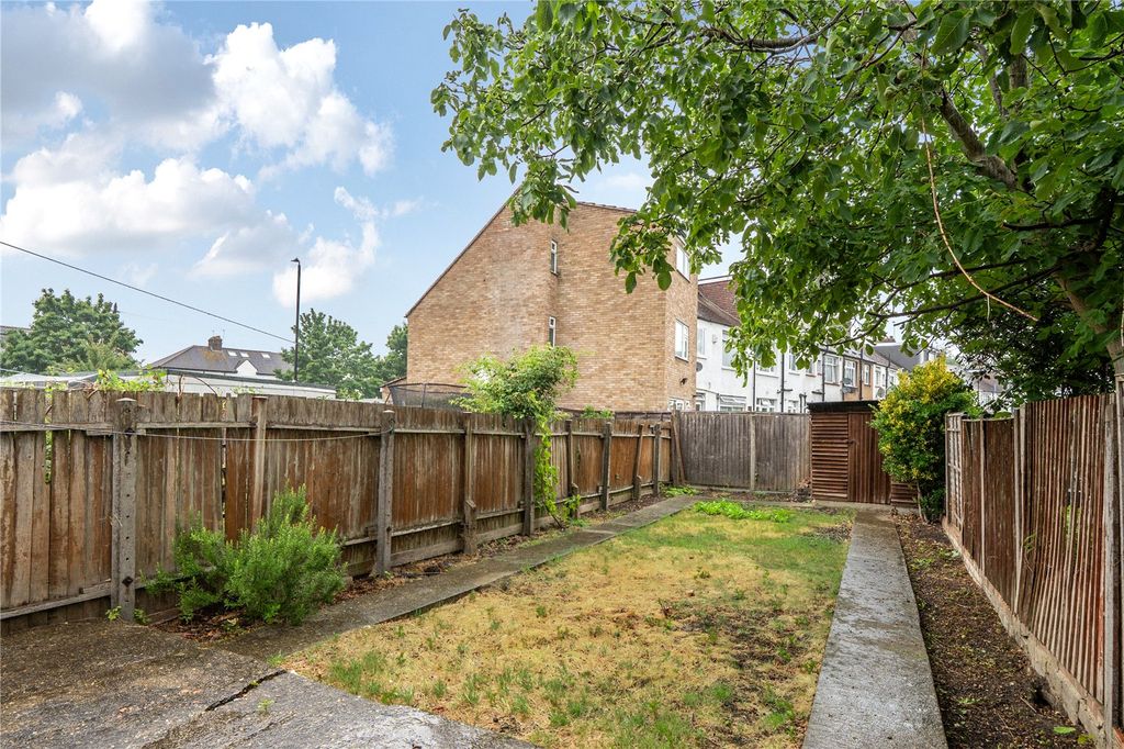 Property photo 2 of 17 Picture No. 04