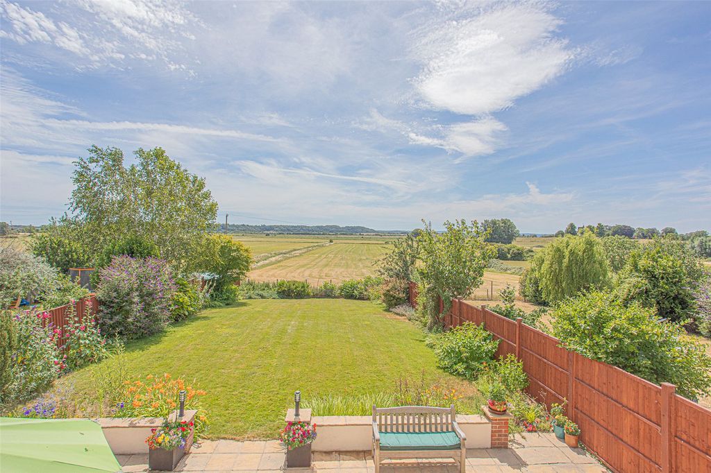 Property photo 3 of 18 Picture No. 16