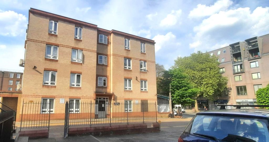 Property photo 1 of 3