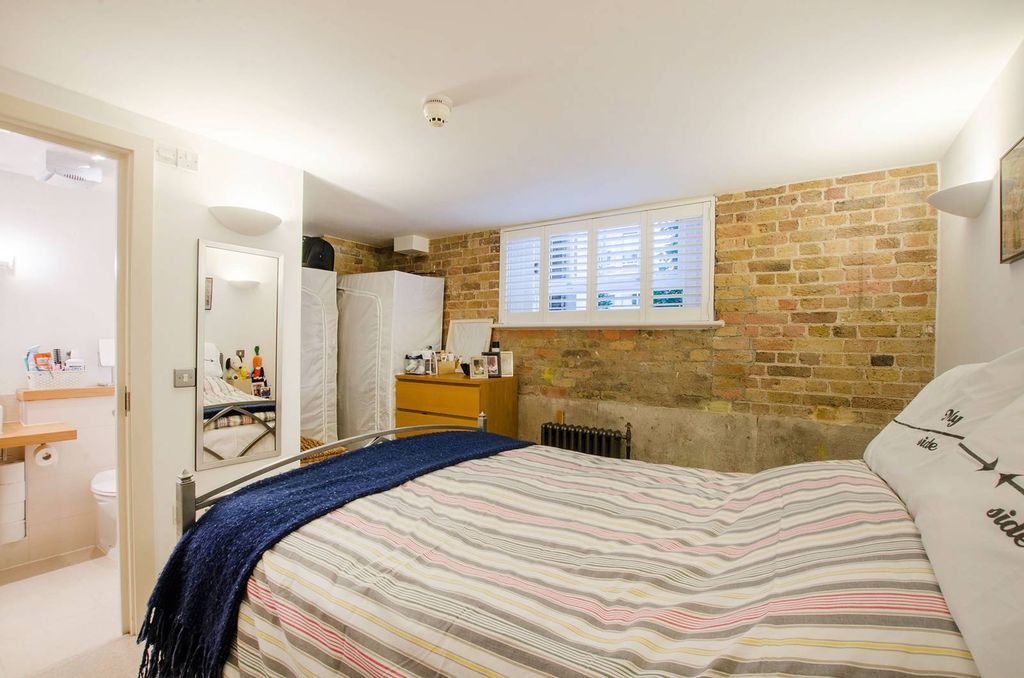 Property photo 3 of 9