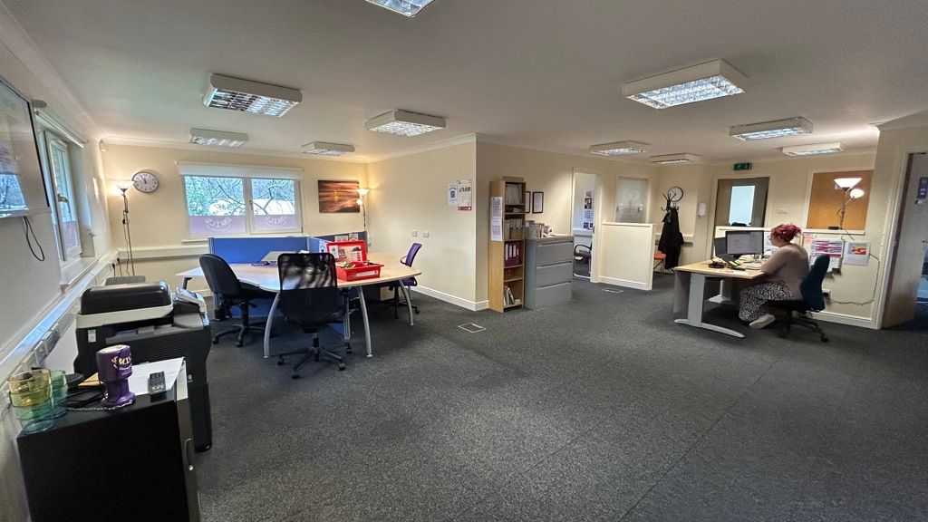 Property photo 2 of 12 Photo 1