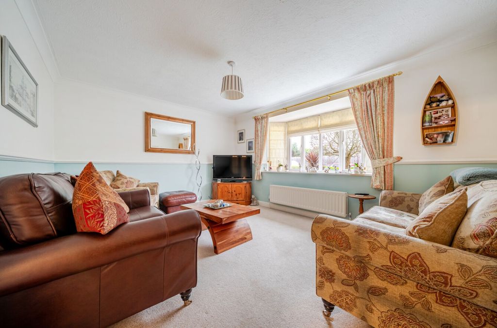 Property photo 2 of 22