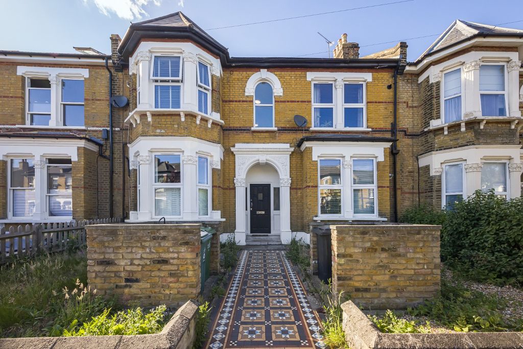Property photo 1 of 9 5113100