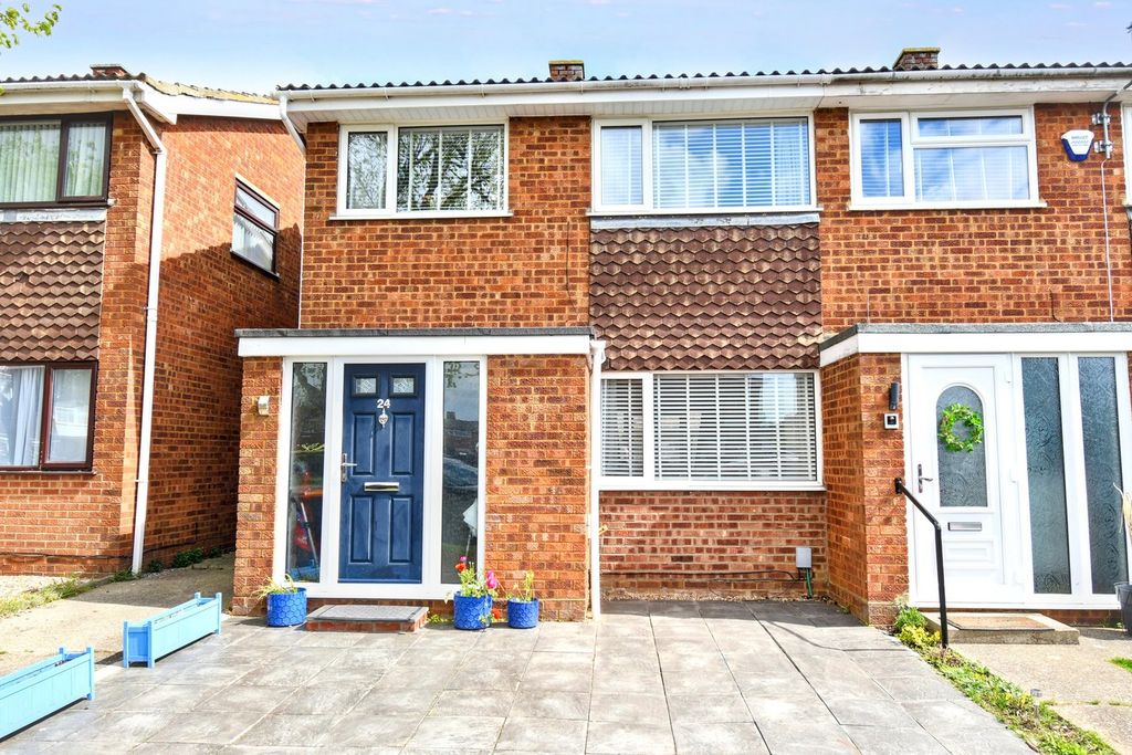 Property photo 1 of 12