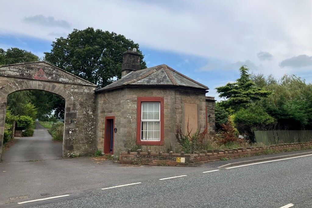 Property photo 1 of 1 1 South Lodge, Orton Park, Carlisle, Cumbria, Ca5 6Jx