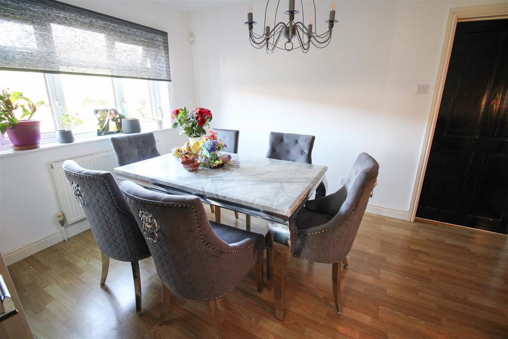 Additional image 12 of 4 bed detached bungalow for saleKingsdon Lane, Harlow CM17