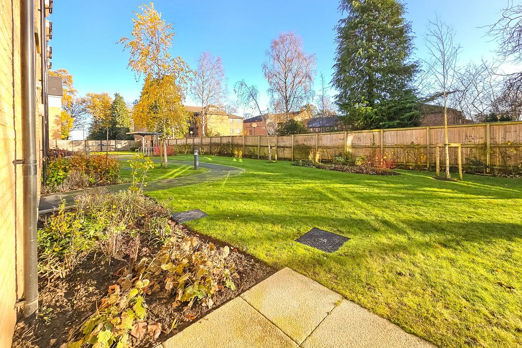 Property photo 3 of 26