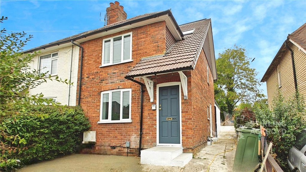 Property photo 1 of 4 External