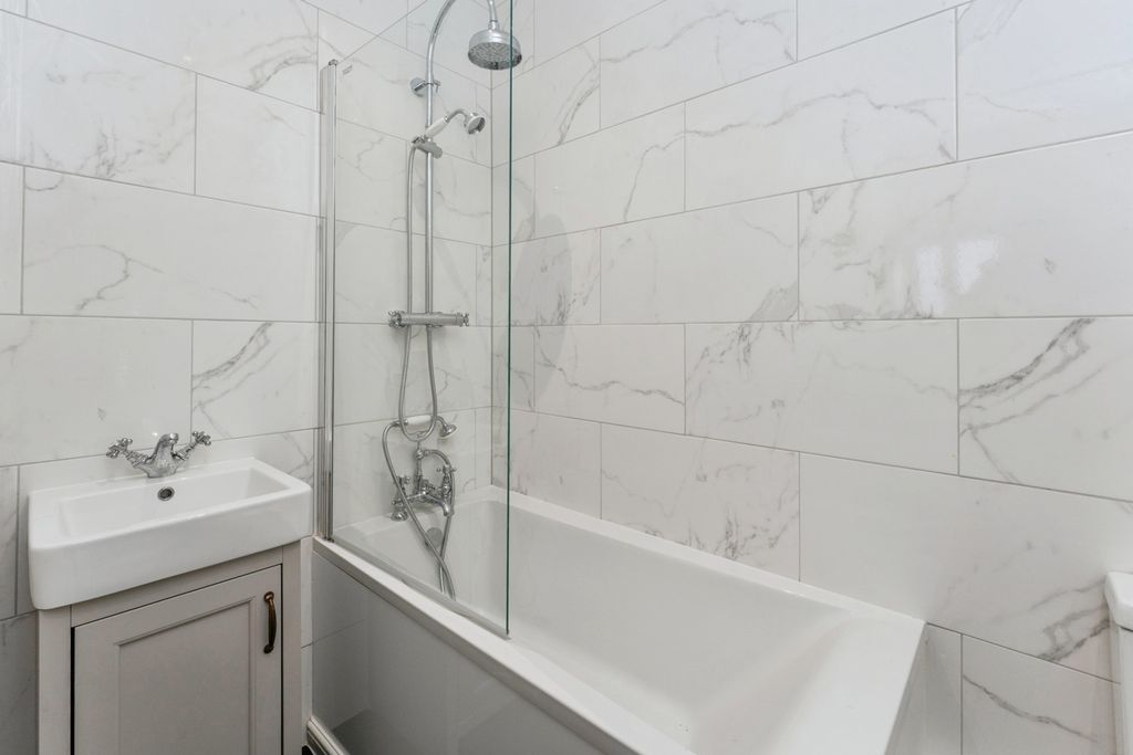 Property photo 3 of 25 Pbox-Img.Jpg