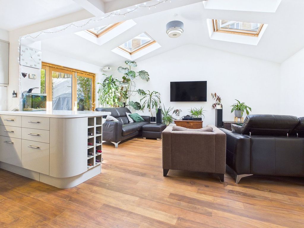 Property photo 1 of 39