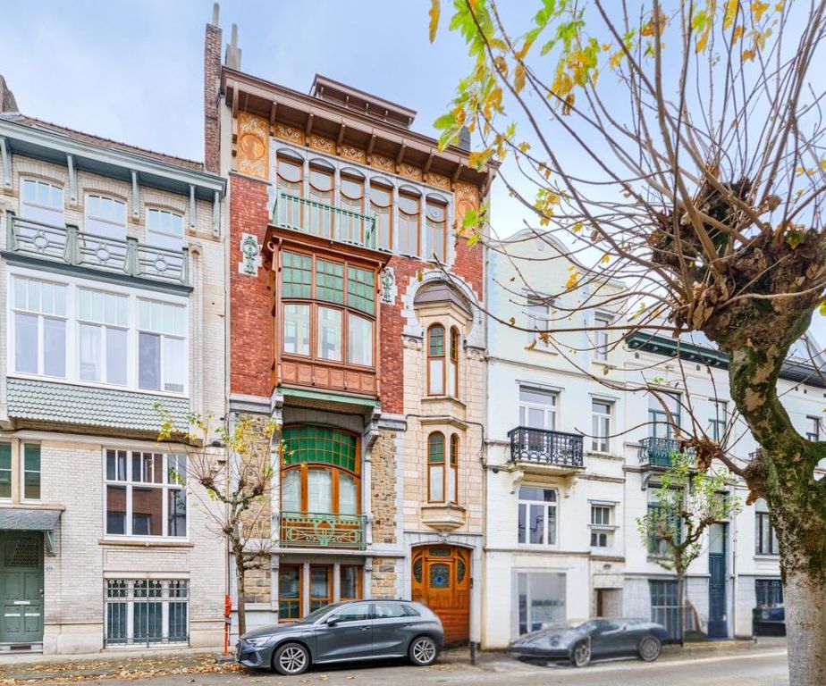 Property photo 1 of 19