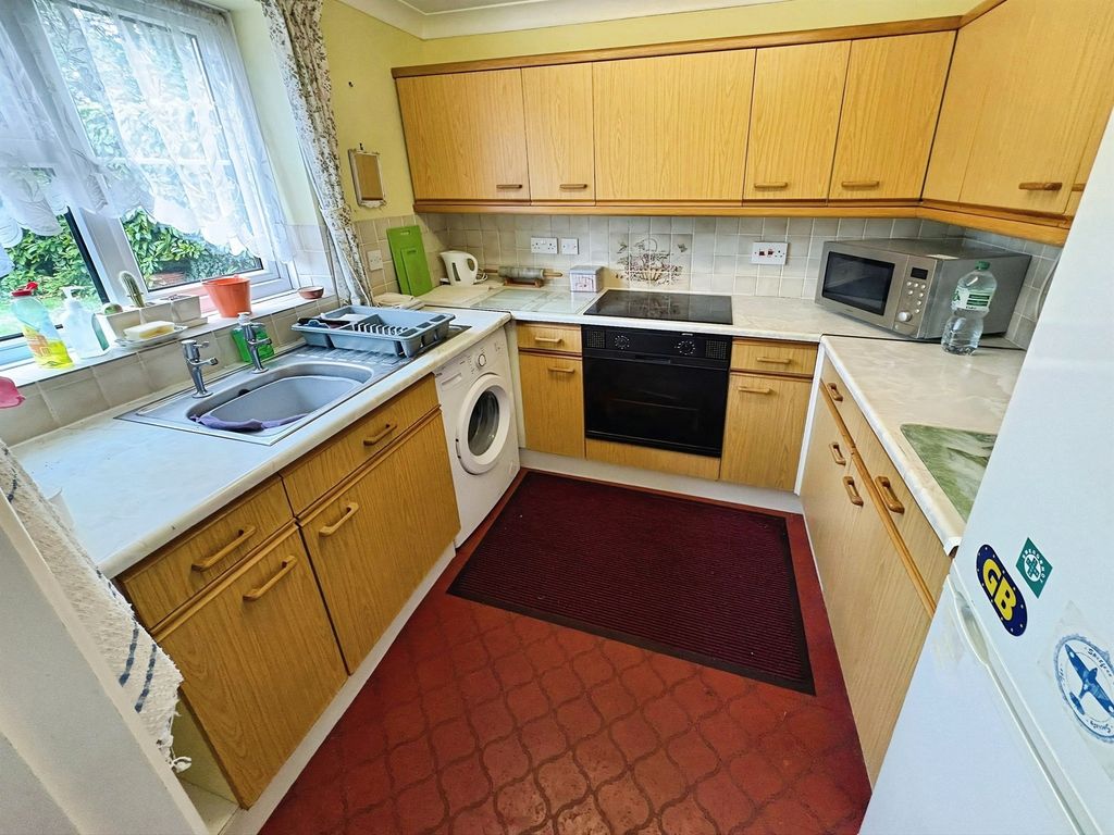 Property photo 3 of 9