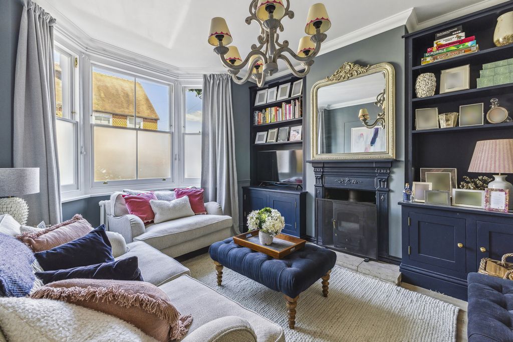 Property photo 1 of 22