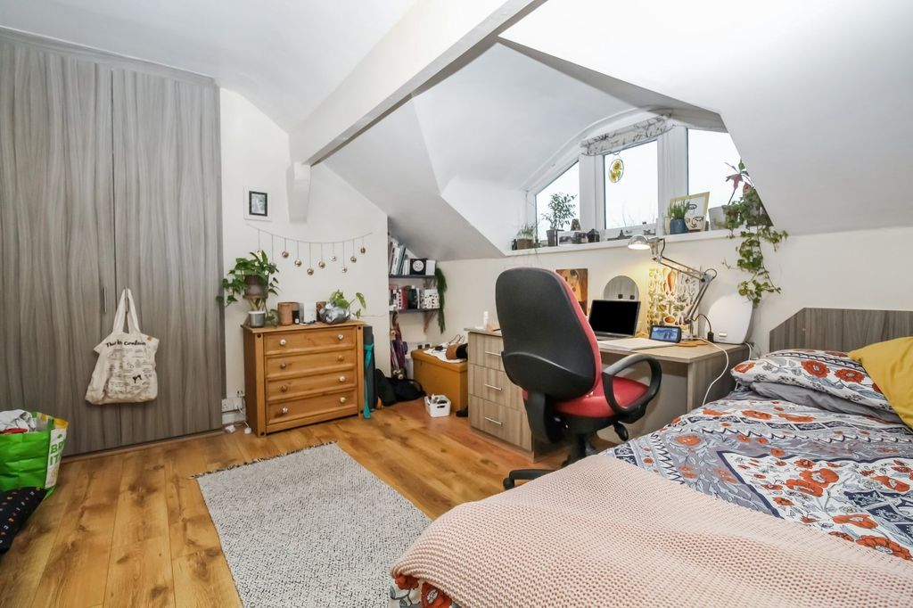 Property photo 1 of 17 Picture No. 03