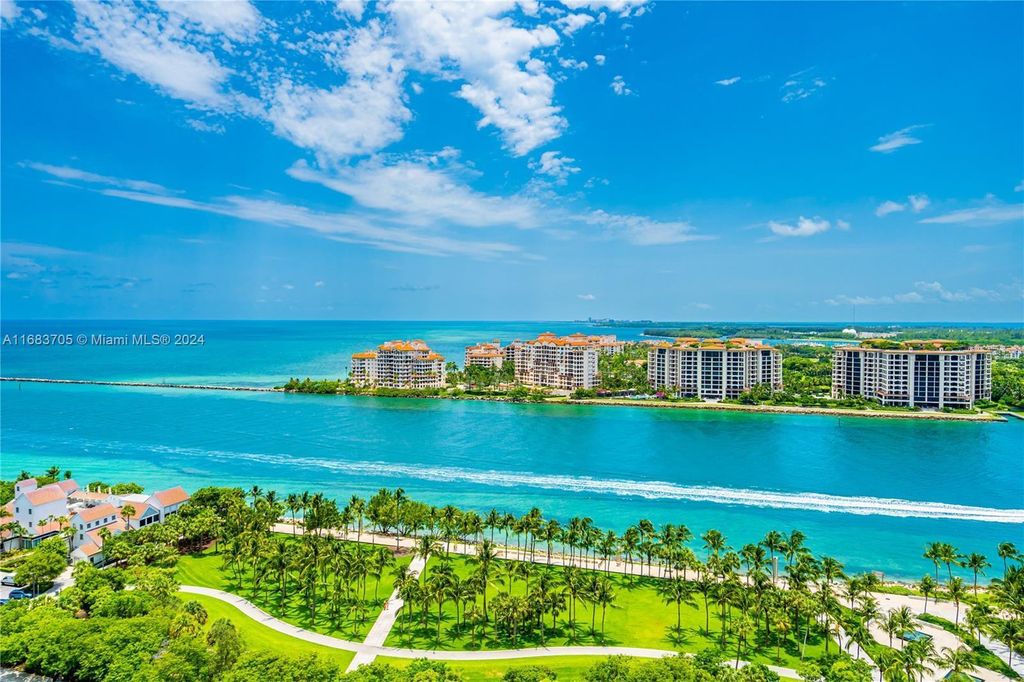 Property photo 1 of 49 <Alttext/>