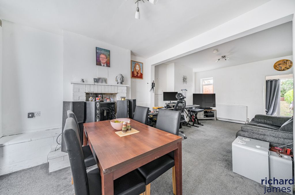Property photo 3 of 20 983d8Cf3054347Ed98189B9F64884558