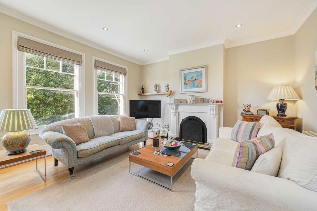 Property photo 1 of 7