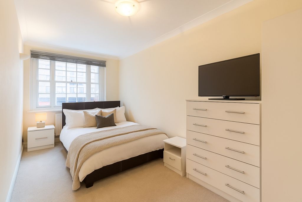 Property photo 2 of 6 Bed