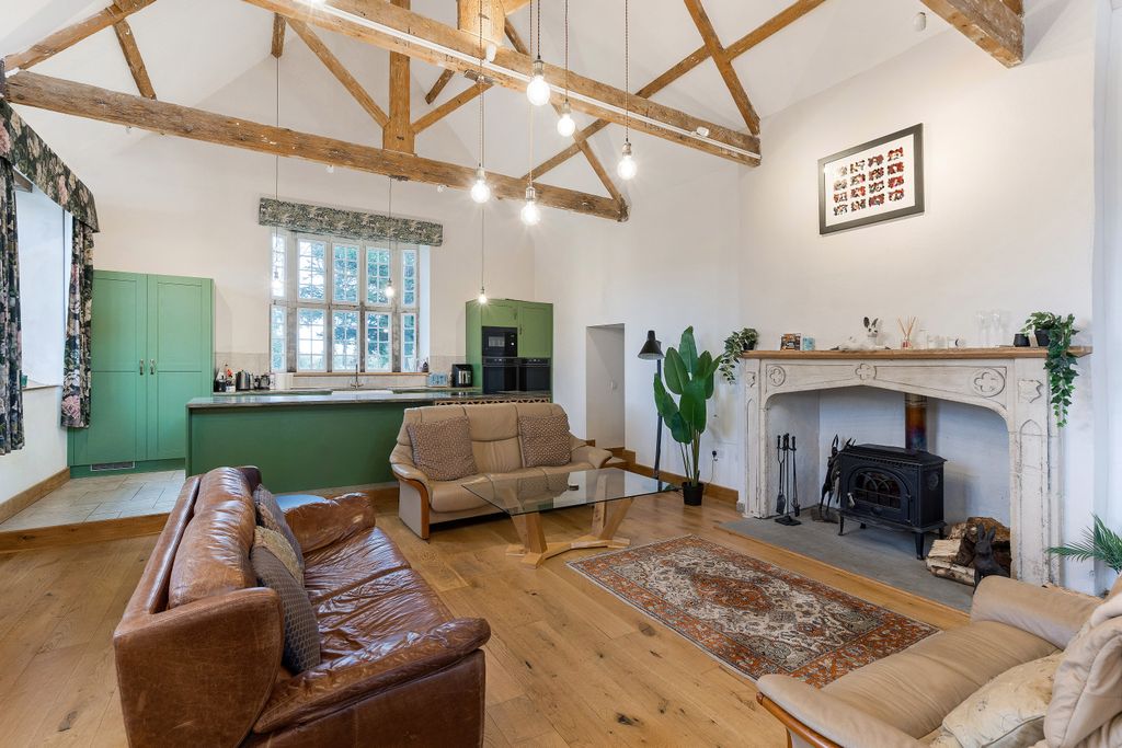 Property photo 1 of 15 Kitchen/Sitting Room