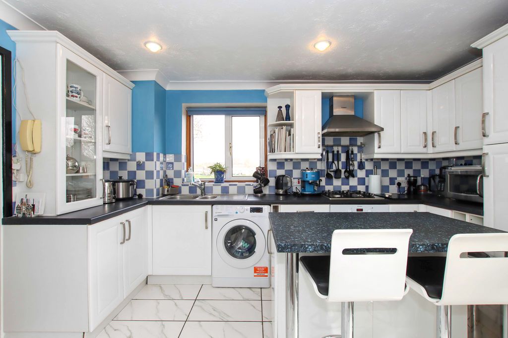 Property photo 2 of 22 Photo 14