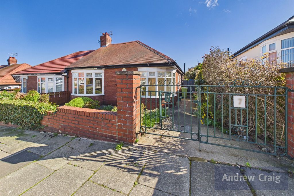 Property photo 1 of 14 (Main)