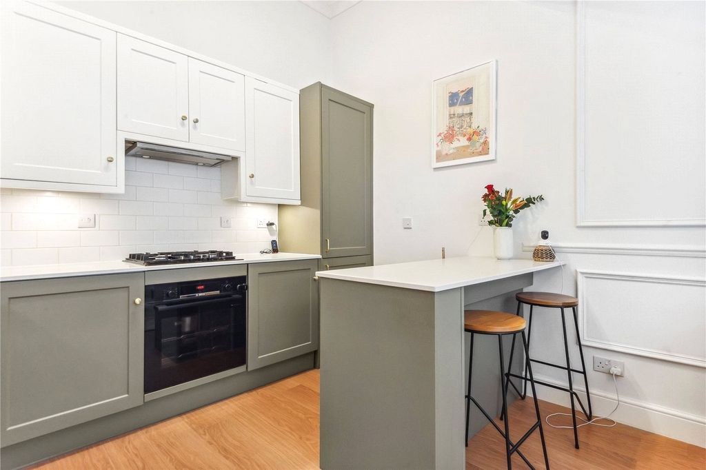 Property photo 2 of 12 Kitchen
