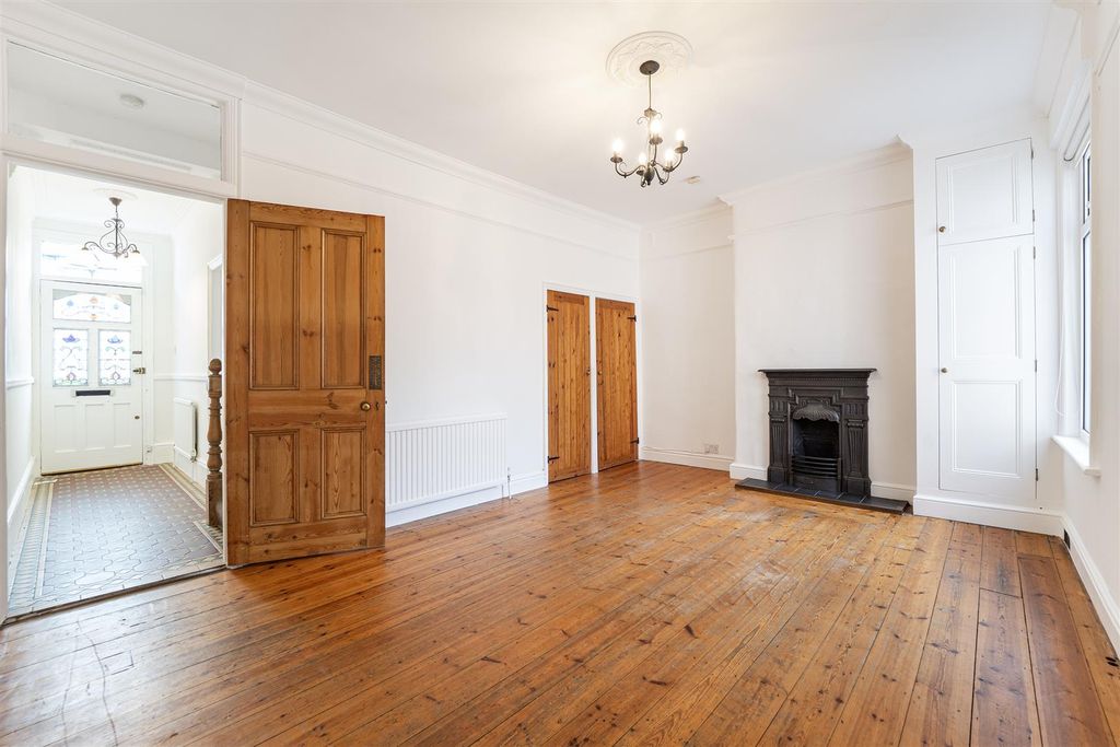 Property photo 3 of 15 Helliwell &amp; Co.