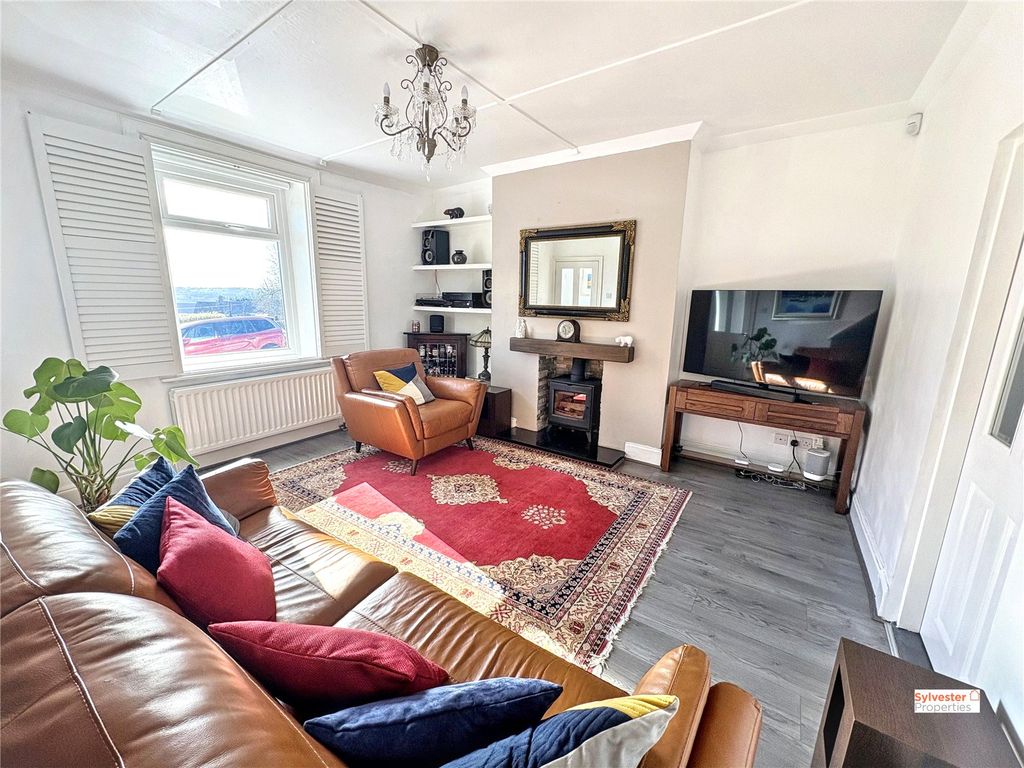 Property photo 3 of 22 Picture No. 04