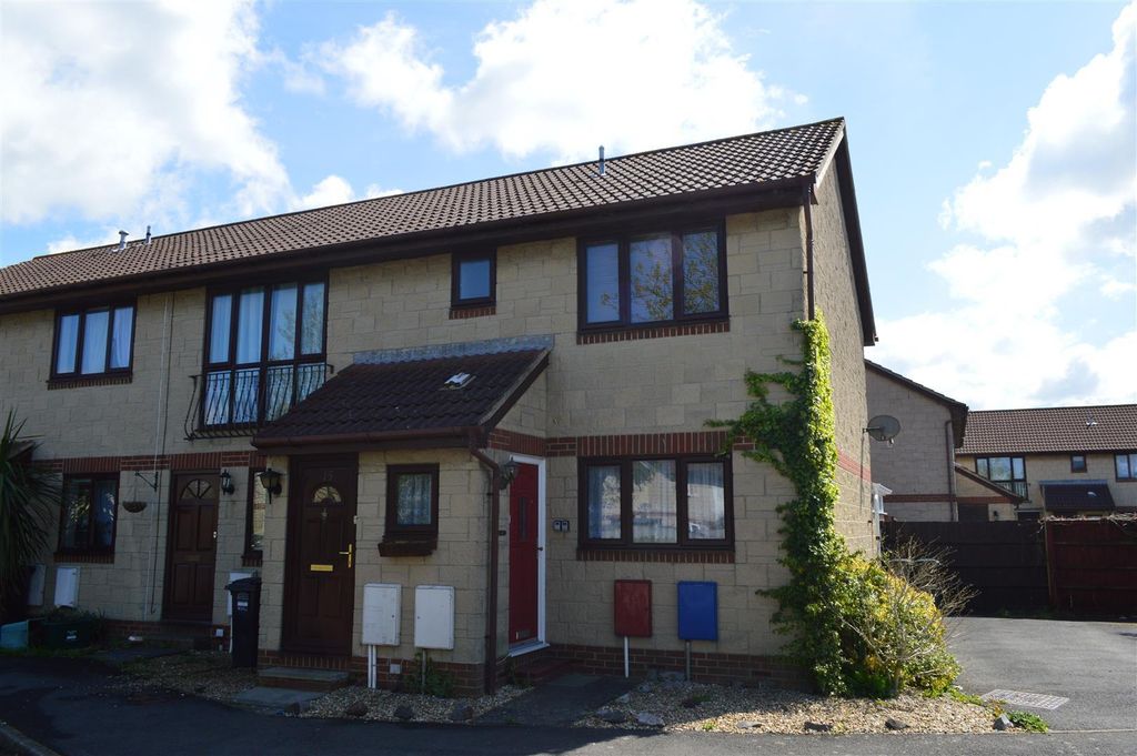 Property photo 1 of 8