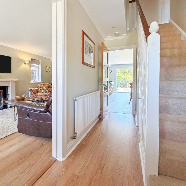 Property photo 2 of 32 5377623