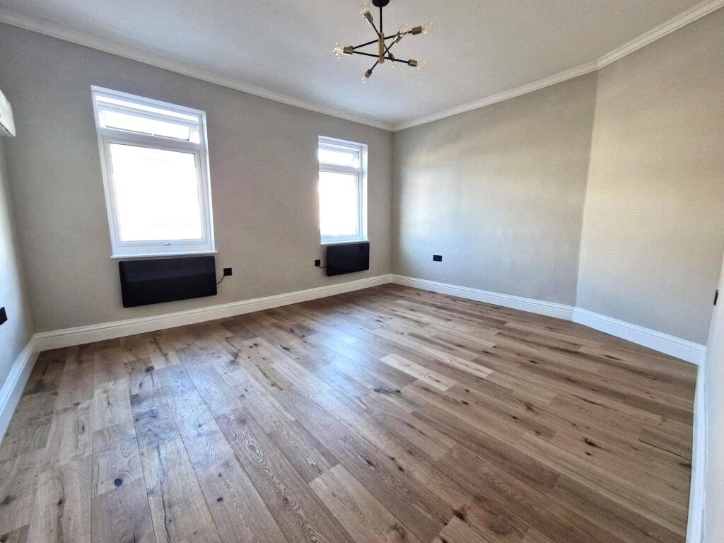 Property photo 1 of 8 Bedroom