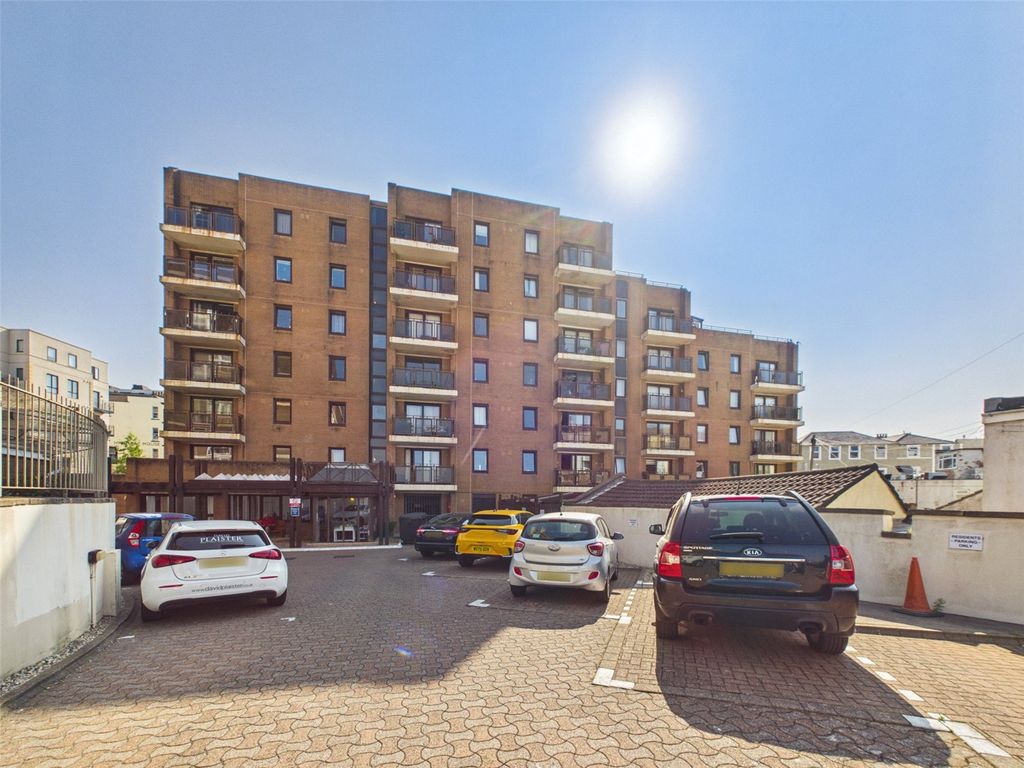 Property photo 1 of 19 Picture No. 03