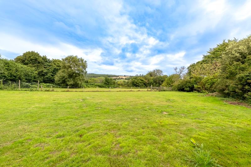 Property photo 2 of 26 Photo 11