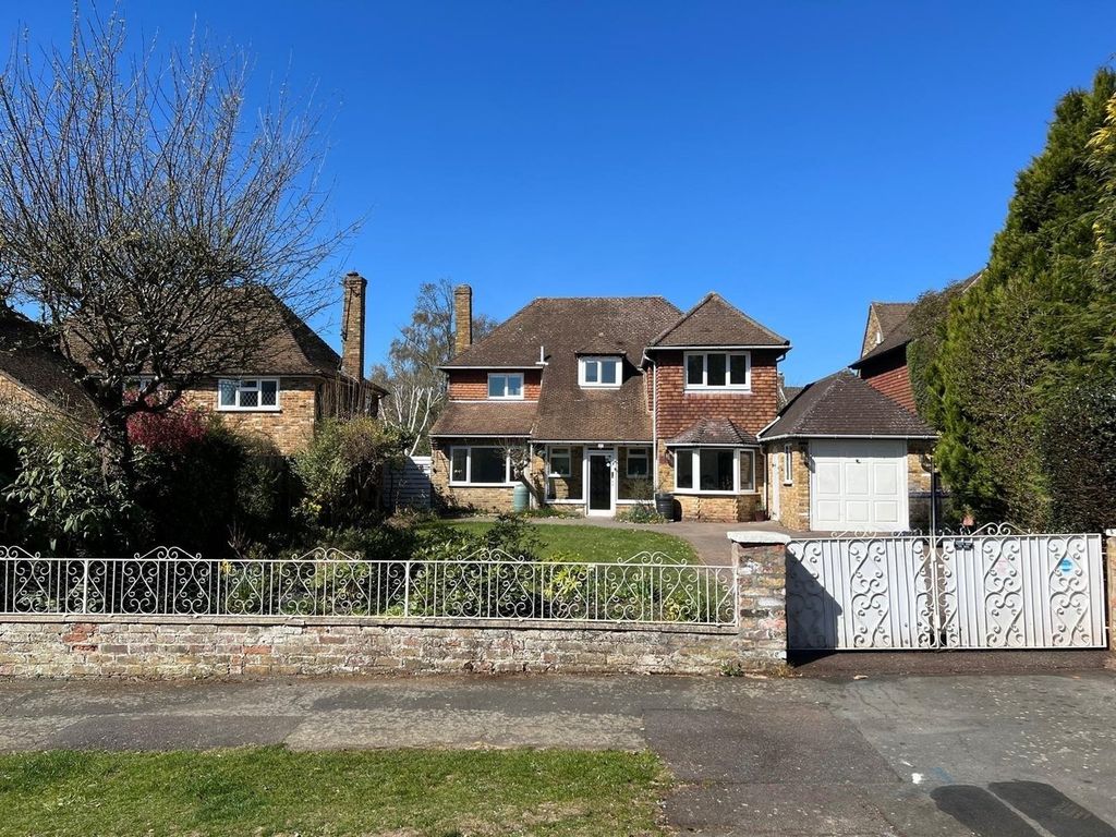 Property photo 1 of 18